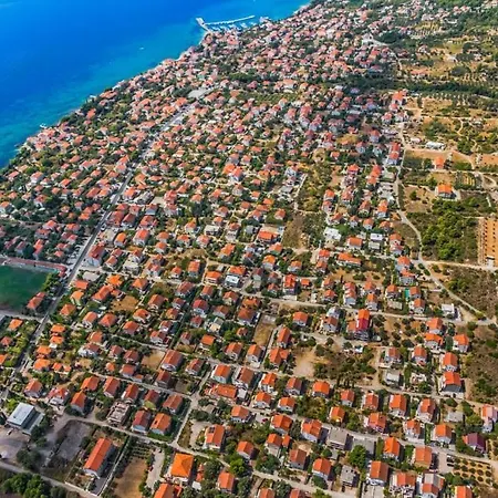 In With Balcony, Air Conditioning, Wifi, Dishwasher Apartman Orebić