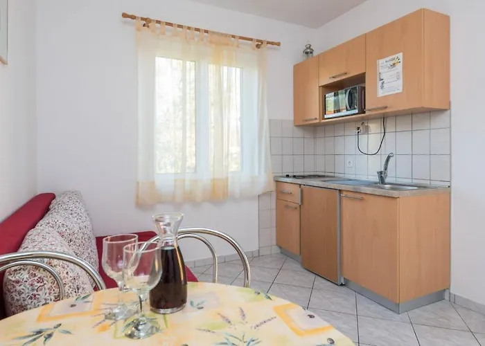 In With Balcony, Air Conditioning, Wifi, Dishwasher Apartman *