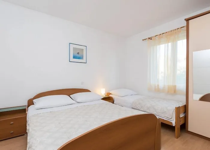 In With Balcony, Air Conditioning, Wifi, Dishwasher Orebić